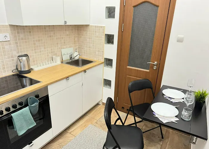 Nepszinhaz With Ac Apartament Budapesta